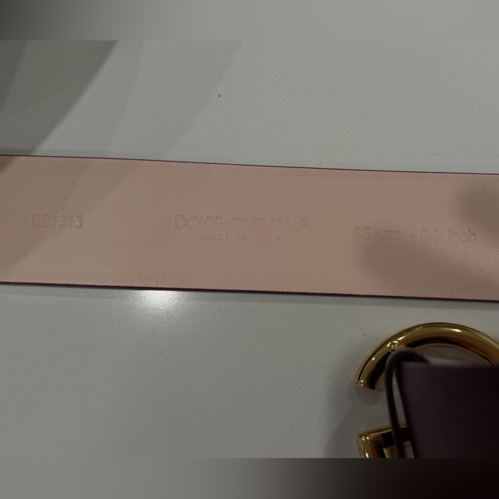 Dolce & Gabbana Burgundy Leather Belt with Gold DG Buckle - Picture 5 of 6
